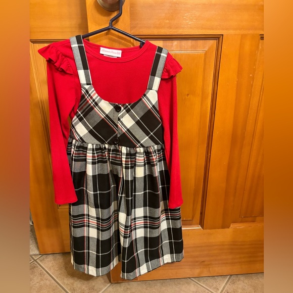 Perfect for Hollidays!! Bonnie Jean gently used Christmas top and skirt set. - Picture 1 of 3
